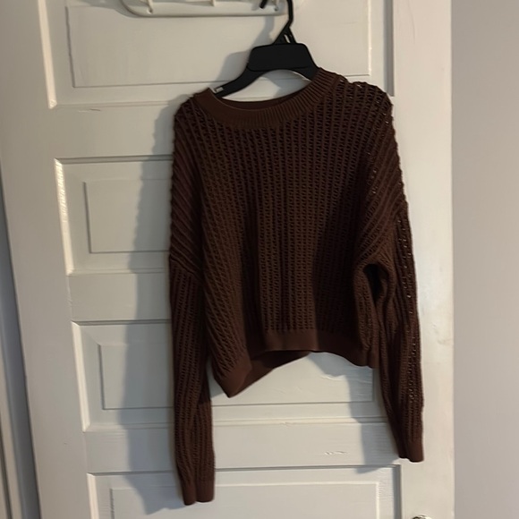 Old Navy Tops - Old Navy Chocolate Brown Cropped Beach Sweater